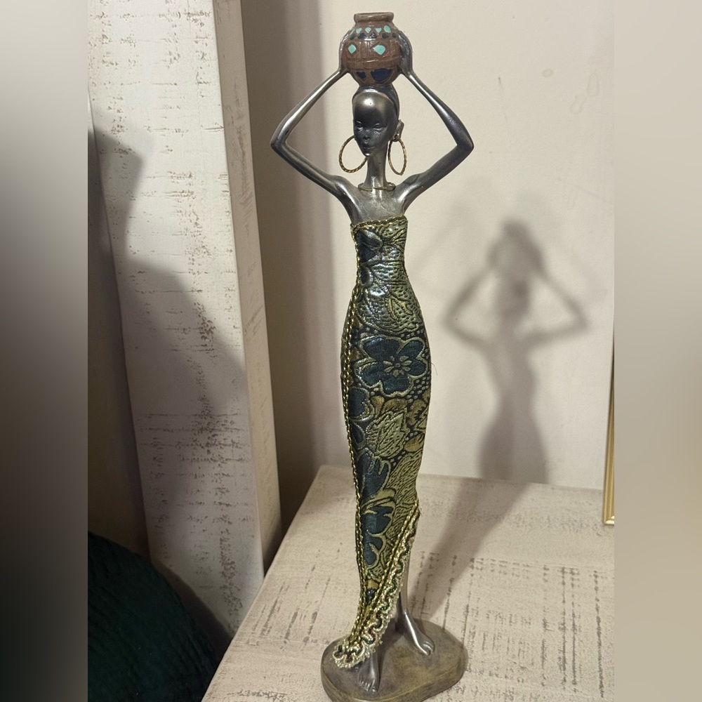Elegant Silver and Green Art Sculpture African Woman Statue Decor